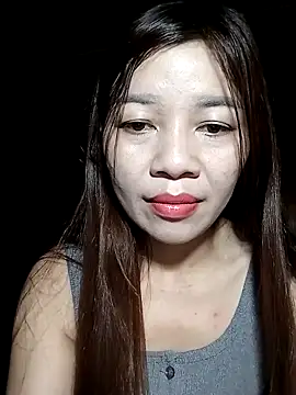 Yiyi102300 online show from 04/26/26, 11:02