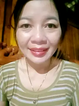 Yiyi102300 online show from 04/12/26, 11:19