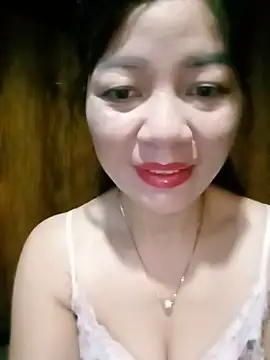 Yiyi102300 online show from 06/18/26, 01:26