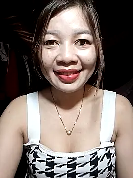 Yiyi102300 online show from 04/06/26, 09:10