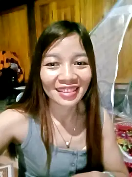 Yiyi102300 online show from 04/14/26, 02:00