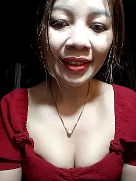 Yiyi102300 online show from 03/27/26, 01:56