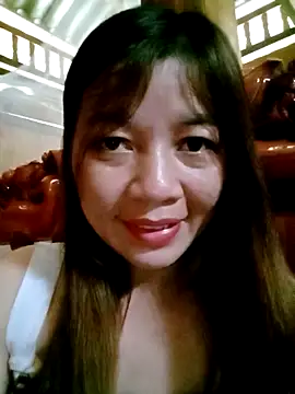 Yiyi102300 online show from 04/24/26, 07:32