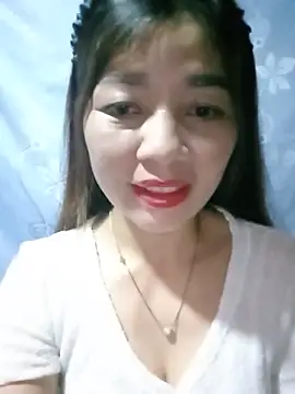 Yiyi102300 online show from 07/01/26, 01:33
