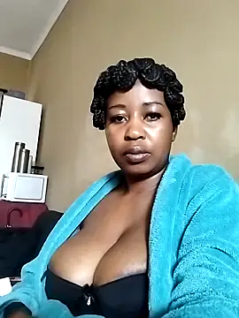 Snapshot of Prettylicou chatting on 05/04/26, 10:29 Prettylicou online show from 05/04/26, 10:29