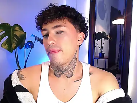 stevennavarro online show from 03/19/26, 01:05