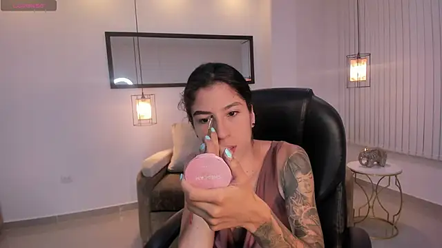 Snapshot of Ninna_Asppen_ chatting on 04/05/26, 06:20 Ninna Asppen online show from 04/05/26, 06:20