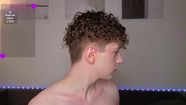 Snapshot of Angel_Crave chatting on 03/18/26, 09:15 Angel Crave online show from 03/18/26, 09:15