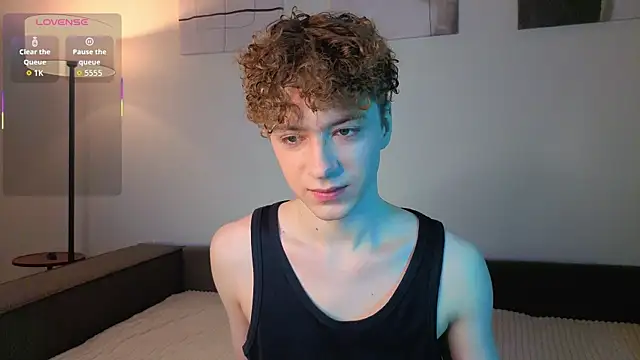 Snapshot of Angel_Crave chatting on 04/11/26, 08:23 Angel Crave online show from 04/11/26, 08:23