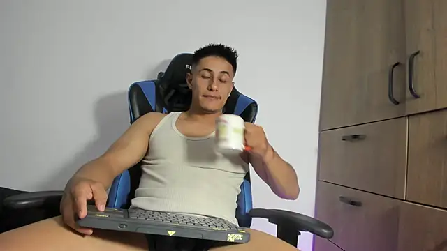 D dorman online show from 03/25/26, 02:44