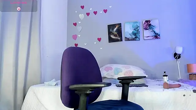 Snapshot of Evha_GalaW chatting on 04/01/26, 01:41 Evha GalaW online show from 04/01/26, 01:41