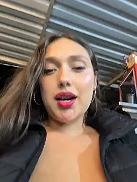 Naughty-Samanta- online show from 05/13/26, 04:41