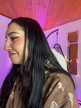 Snapshot of Zeyra_pink chatting on 03/29/26, 04:47 Zeyra pink online show from 03/29/26, 04:47