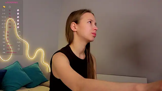 Snapshot of Emma_dream_ chatting on 07/12/26, 02:01 Emma dream online show from 07/12/26, 02:01