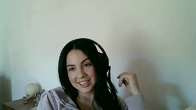 Snapshot of AnabeleNogueira chatting on 06/17/26, 05:23 AnabeleNogueira online show from 06/17/26, 05:23