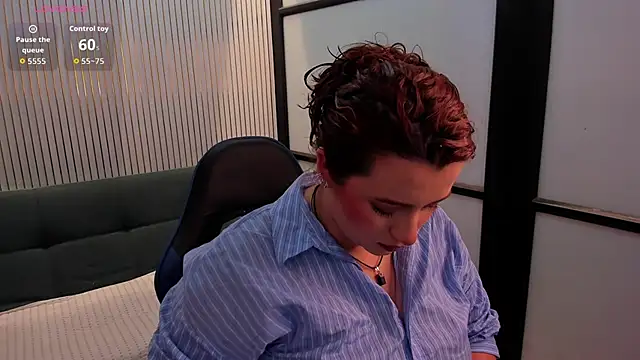 Snapshot of JeanneWilliams chatting on 06/14/26, 11:33 JeanneWilliams online show from 06/14/26, 11:33