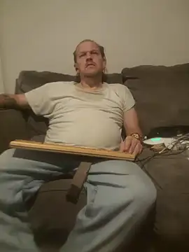 yourMasterisBored online show from 03/25/26, 04:01