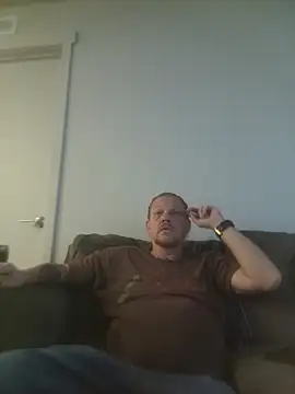 yourMasterisBored online show from 04/01/26, 01:52