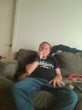 yourMasterisBored online show from 05/19/26, 02:02