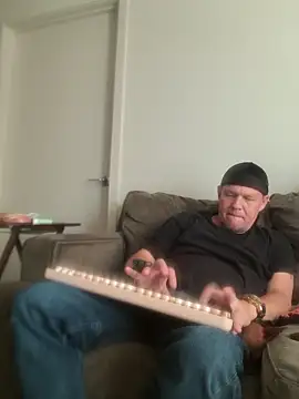 yourMasterisBored online show from 05/20/26, 02:14