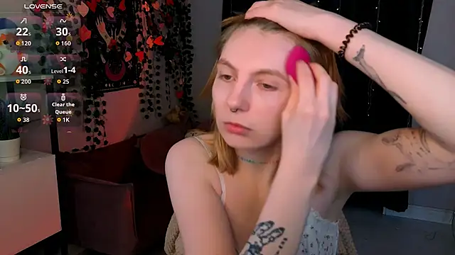 susie miu online show from 04/07/26, 09:16