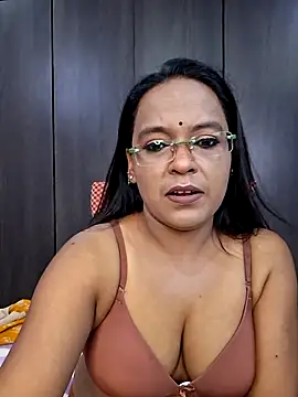hornyrosy321 online show from 05/26/26, 05:55