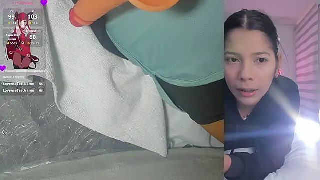Snapshot of Bella_Donne_ chatting on 04/17/26, 04:54 Bella Donne online show from 04/17/26, 04:54
