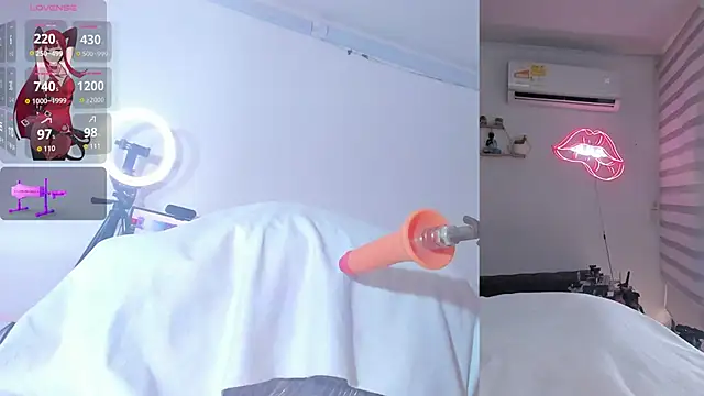 Snapshot of Bella_Donne_ chatting on 03/29/26, 05:14 Bella Donne online show from 03/29/26, 05:14