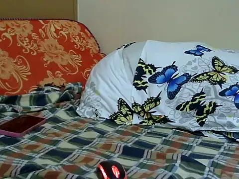 Rhofhi12 online show from 06/03/26, 04:44