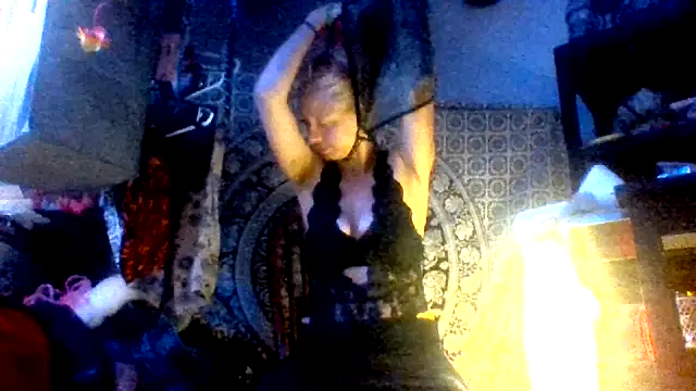 Snapshot of Ambionce chatting on 05/28/26, 03:25 Ambionce online show from 05/28/26, 03:25
