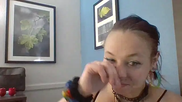 Snapshot of Ambionce chatting on 04/06/26, 02:18 Ambionce online show from 04/06/26, 02:18