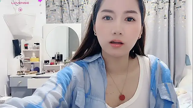 yao-yao-8726 online show from 04/23/26, 05:36