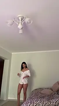 Snapshot of bebinna chatting on 03/17/26, 02:31 bebinna online show from 03/17/26, 02:31