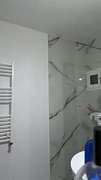 Snapshot of bebinna chatting on 03/26/26, 06:50 bebinna online show from 03/26/26, 06:50