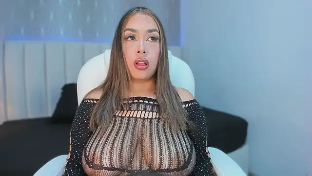 Snapshot of Alma_sterling chatting on 03/30/26, 11:55 Alma sterling online show from 03/30/26, 11:55