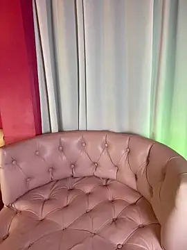 Snapshot of SamaraDesire chatting on 04/10/26, 07:54 SamaraDesire online show from 04/10/26, 07:54