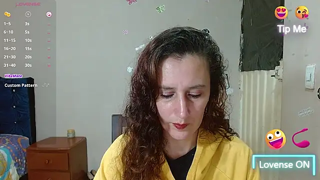 Snapshot of Mariam_wish chatting on 03/25/26, 02:44 Mariam wish online show from 03/25/26, 02:44