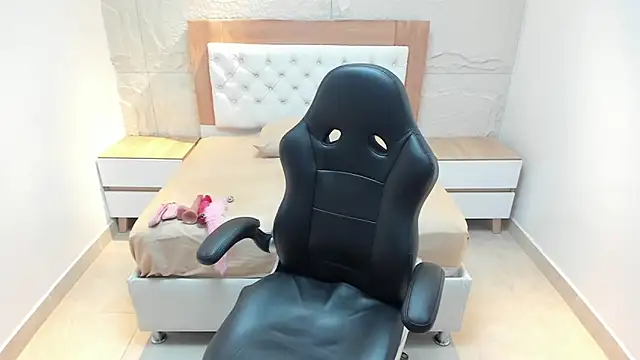 SIENNAMARSHAL online show from 03/26/26, 01:09