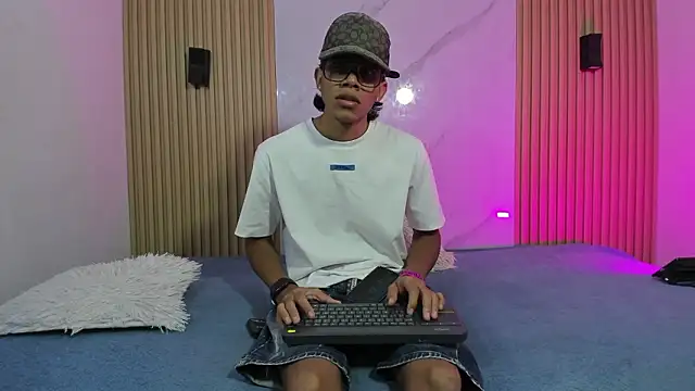 Im MatthewScott online show from 03/22/26, 07:48