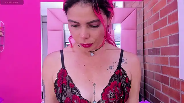 Nicky hot 69 online show from 03/17/26, 05:10