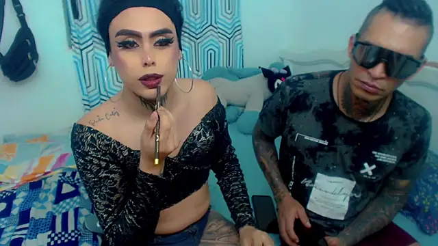 Snapshot of osirisandLilith chatting on 04/12/26, 08:17 osirisandLilith online show from 04/12/26, 08:17