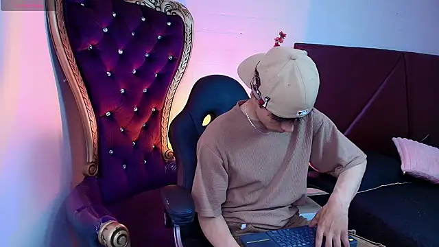 Andreew Style online show from 03/28/26, 08:32