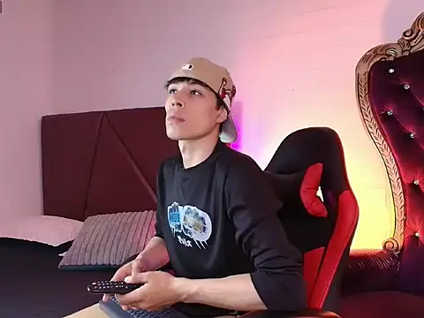 Andreew Style online show from 03/16/26, 08:55