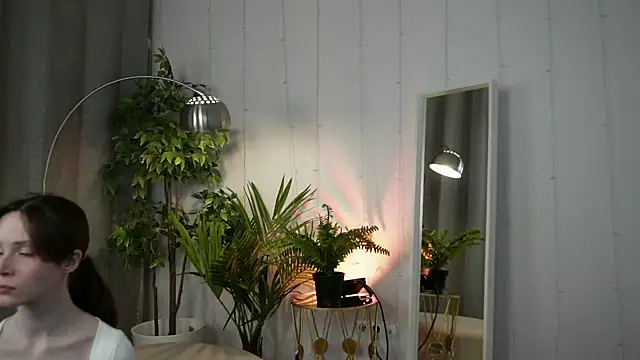 Snapshot of MsKionny chatting on 04/07/26, 10:00 MsKionny online show from 04/07/26, 10:00