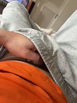 Snapshot of gg79100 chatting on 03/16/26, 01:48 gg79100 online show from 03/16/26, 01:48