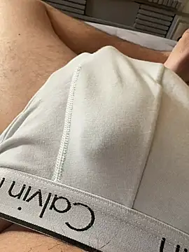 Snapshot of gg79100 chatting on 04/12/26, 09:34 gg79100 online show from 04/12/26, 09:34