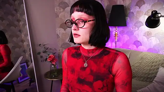 Velvet Lily online show from 03/31/26, 08:44