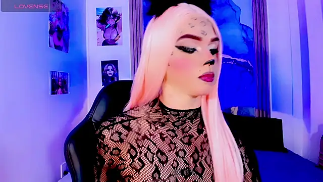 blonde queen- online show from 06/19/26, 03:34