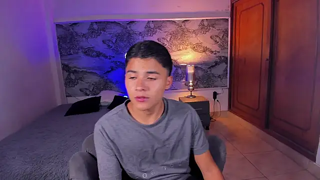 Liam Dustin online show from 04/08/26, 09:16