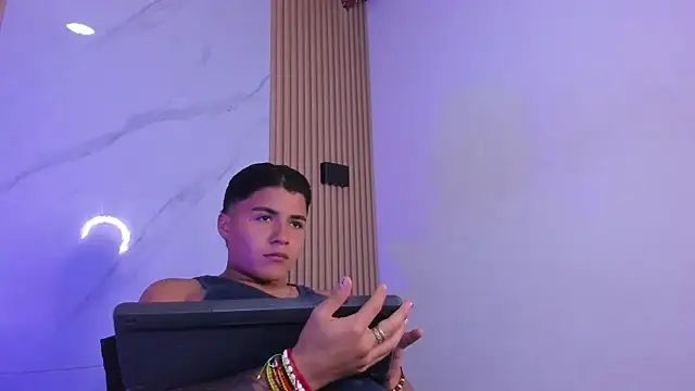 Liam Dustin online show from 03/21/26, 08:46